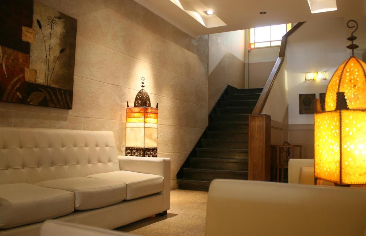 Luminton Hotel 2*